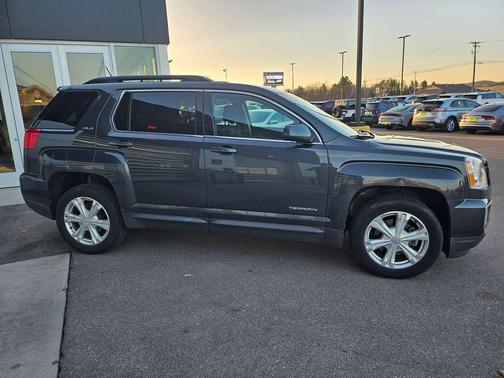 2017 GMC Terrain SLE-2