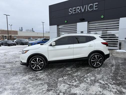 2017 Nissan Rogue Sport SL