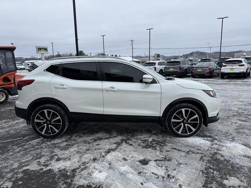 2017 Nissan Rogue Sport SL