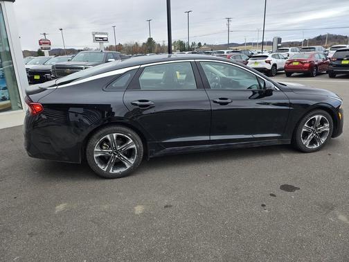 2023 Kia K5 EX