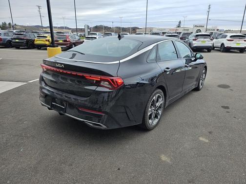 2023 Kia K5 EX