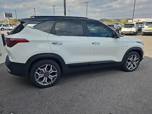 2023 Kia Seltos SX Turbo