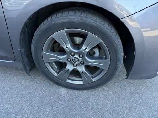 2020 Toyota Sienna SE