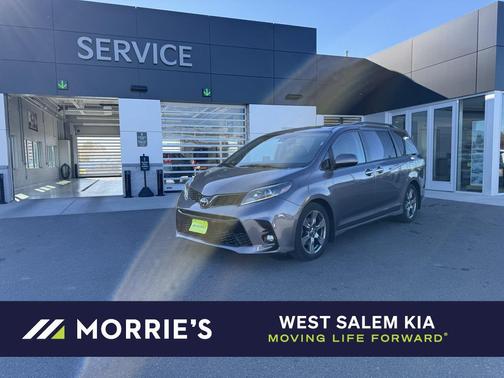 2020 Toyota Sienna SE