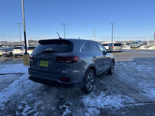 2020 Kia Sorento LX