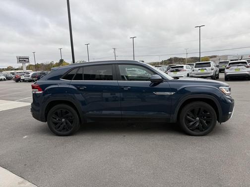 2022 Volkswagen Atlas Cross Sport 3.6L V6 SE w/Technology