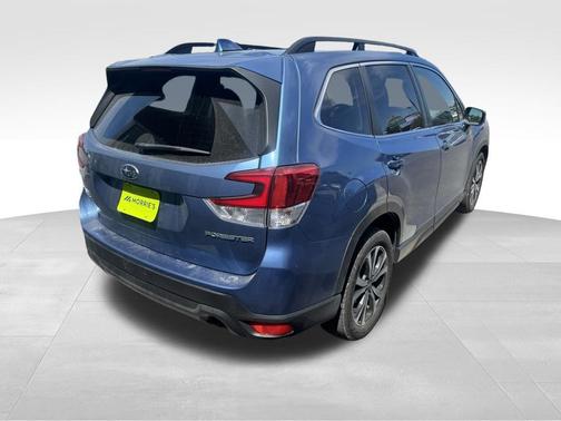 Horizon Blue Pearl 2019 Subaru Forester Limited