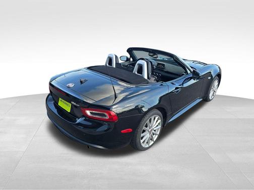 Forte Black Metallic 2018 FIAT 124 Spider Base