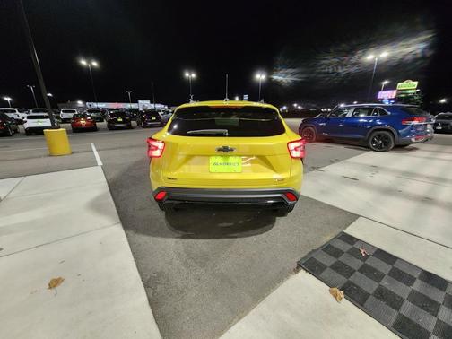 2025 Chevrolet Trax FWD 2RS