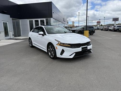 2022 Kia K5 EX