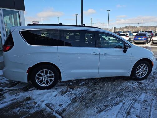 2025 Chrysler Pacifica L