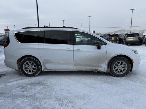 2025 Chrysler Pacifica L