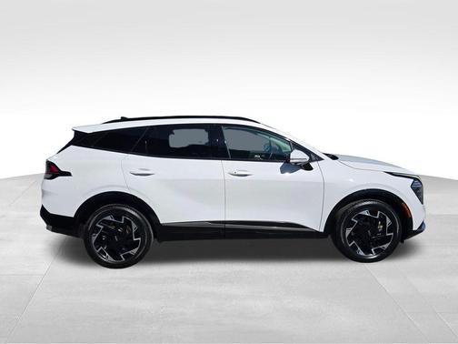 Glacial White Pearl 2024 Kia Sportage SX-Prestige