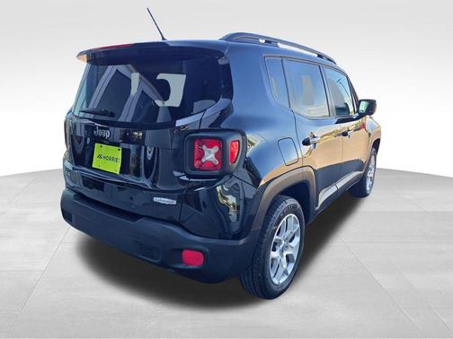 Black 2017 Jeep Renegade Latitude