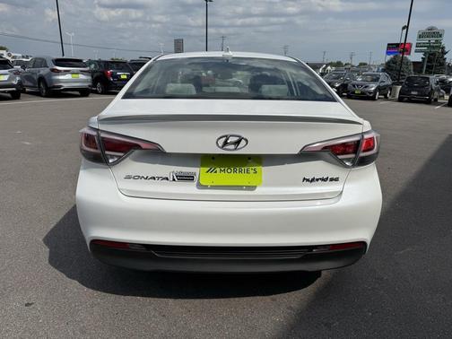 2016 Hyundai SONATA Hybrid SE