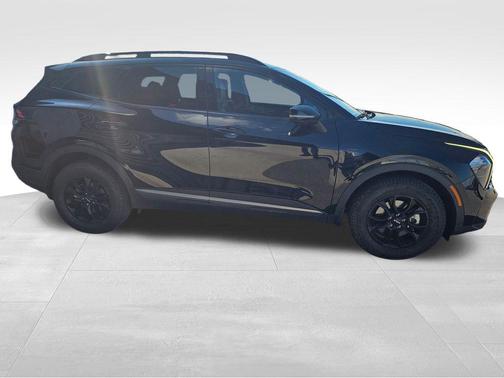 Ebony Black 2023 Kia Sportage S
