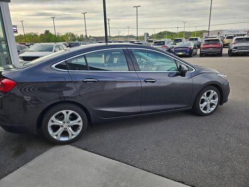 Tungsten Metallic 2016 Chevrolet Cruze Premier