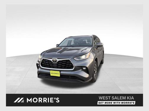 Magnetic Gray Metallic 2021 Toyota Highlander XLE