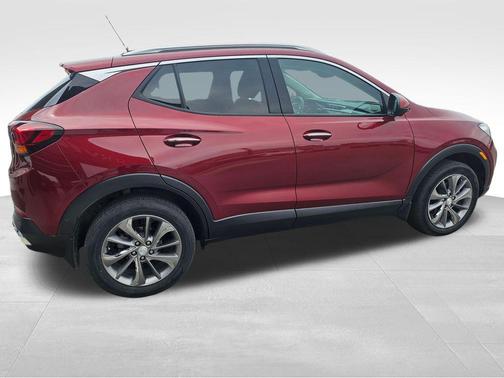 Cinnabar Metallic 2022 Buick Encore GX Essence