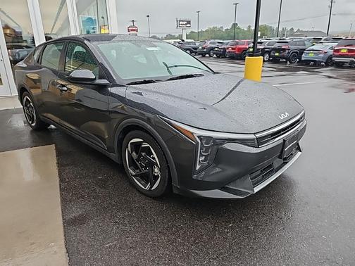 2025 Kia K4 EX