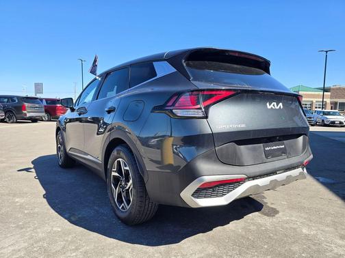 2024 Kia Sportage LX