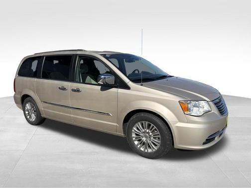 Cashmere/Sandstone Pearlcoat 2015 Chrysler Town & Country Touring-L