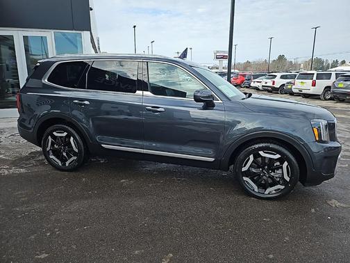 2023 Kia Telluride S