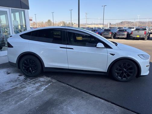 2023 Tesla Model X Standard Range