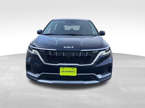 Deep Chroma Blue 2024 Kia Carnival LX