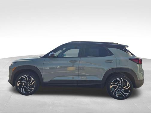 Cacti Green 2024 Chevrolet Trailblazer RS