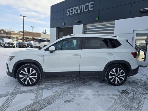 2022 Volkswagen Taos 1.5T SE