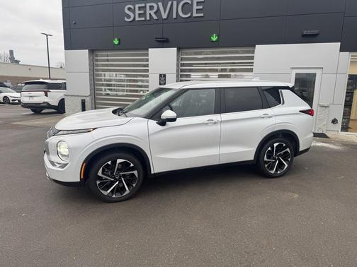 2024 Mitsubishi Outlander SE 2.5 S-AWC