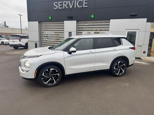 2024 Mitsubishi Outlander SE 2.5 S-AWC