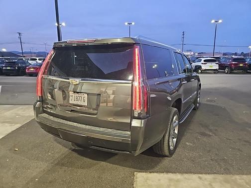 2020 Cadillac Escalade ESV Luxury