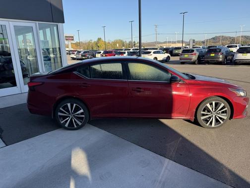 2019 Nissan Altima 2.5 SR