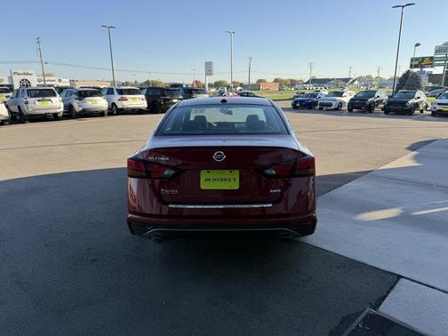 2019 Nissan Altima 2.5 SR