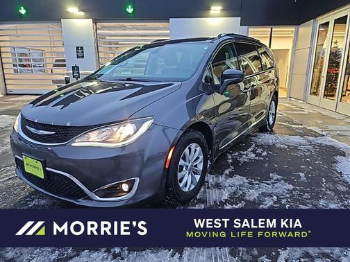 2018 Chrysler Pacifica Touring-L