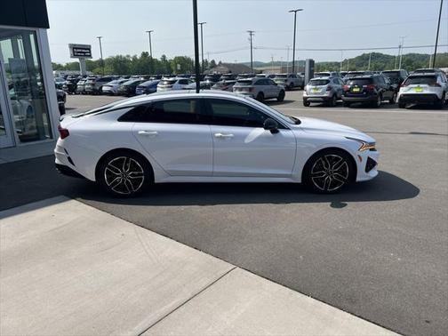 2022 Kia K5 GT