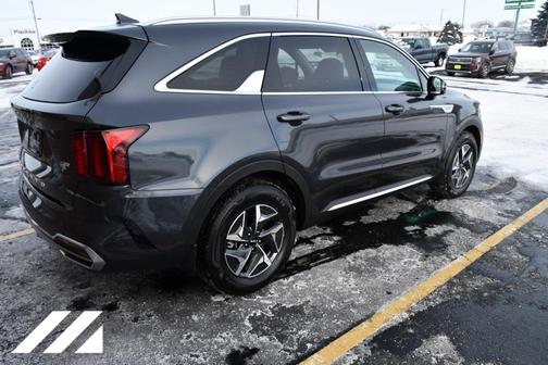 Photo 5 of 36 of 2022 Kia Sorento Hybrid EX