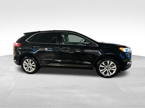 Agate Black Metallic 2024 Ford Edge Titanium