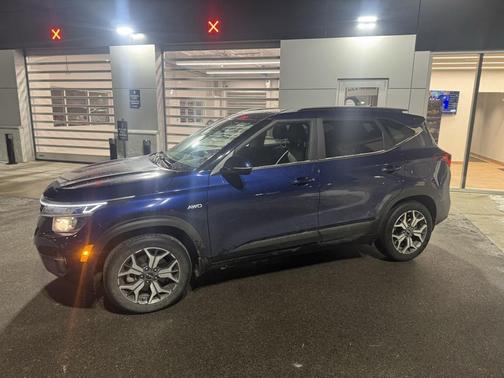 2022 Kia Seltos EX