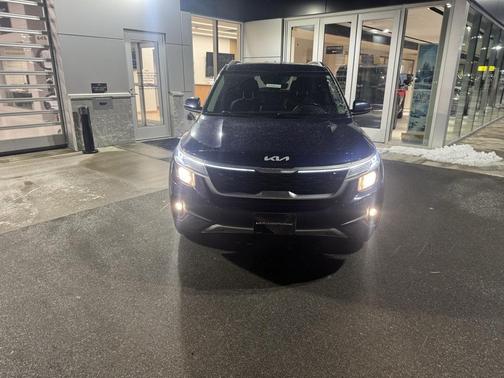 2022 Kia Seltos EX