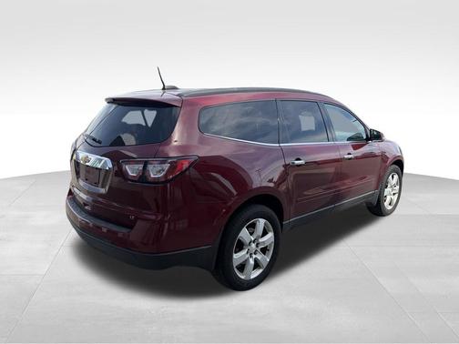 Siren Red Tintcoat 2017 Chevrolet Traverse 1LT