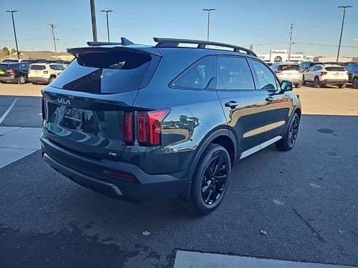 2023 Kia Sorento S