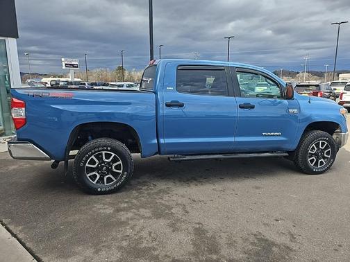 2018 Toyota Tundra SR5