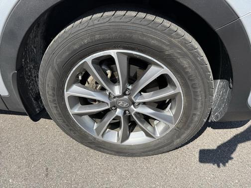 2017 Hyundai SANTA FE Limited