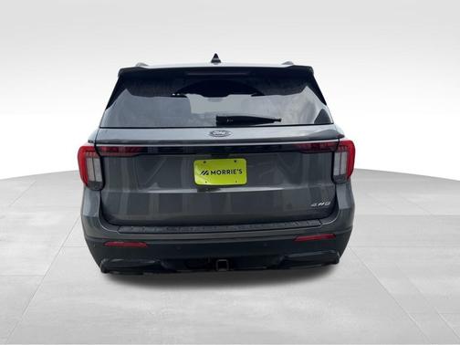 Carbonized Gray Metallic 2025 Ford Explorer ST-Line