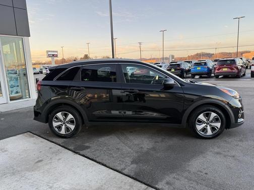 2020 Kia Niro LX