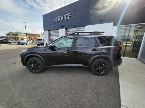 2025 Nissan Rogue Rock Creek