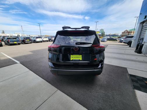 2025 Nissan Rogue Rock Creek